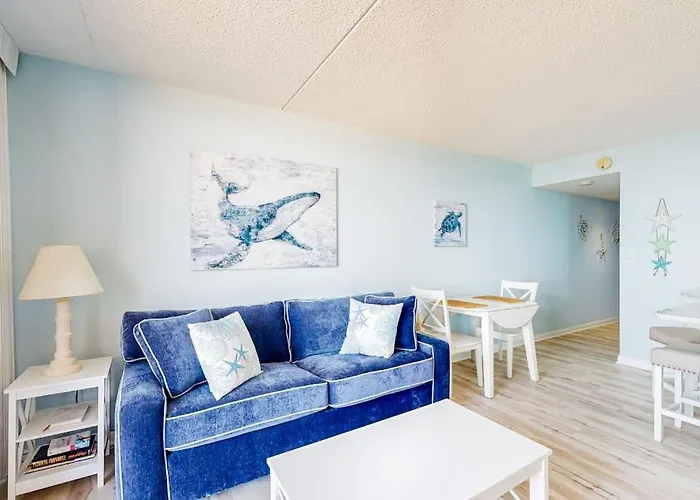 Captivating Beachfront With Balcony Views Pools Gym & Tennis Court Holiday home *
