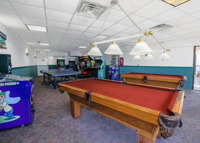 Holiday home Captivating Beachfront With Balcony Views Pools Gym & Tennis Court Ocean City