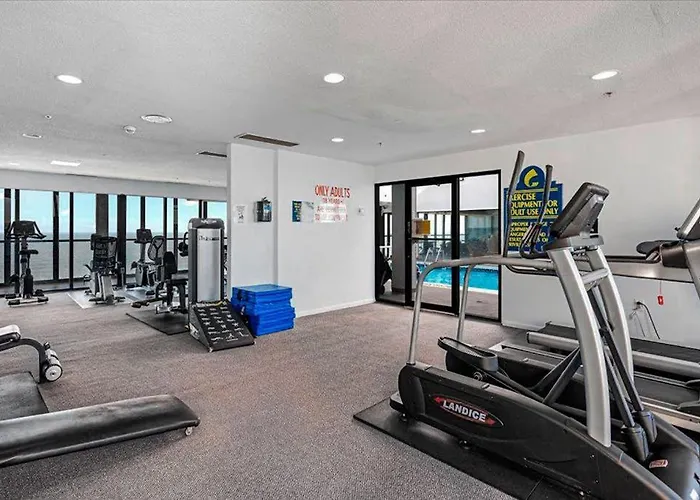 Holiday home Captivating Beachfront With Balcony Views Pools Gym & Tennis Court Ocean City